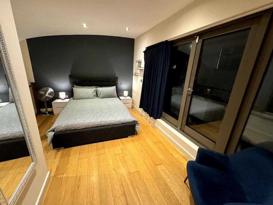 Appartamento Paddington Station 2 Bedroom House Londra