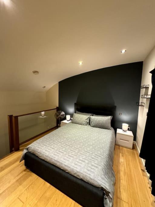 Paddington Station 2 Bedroom House * Londra